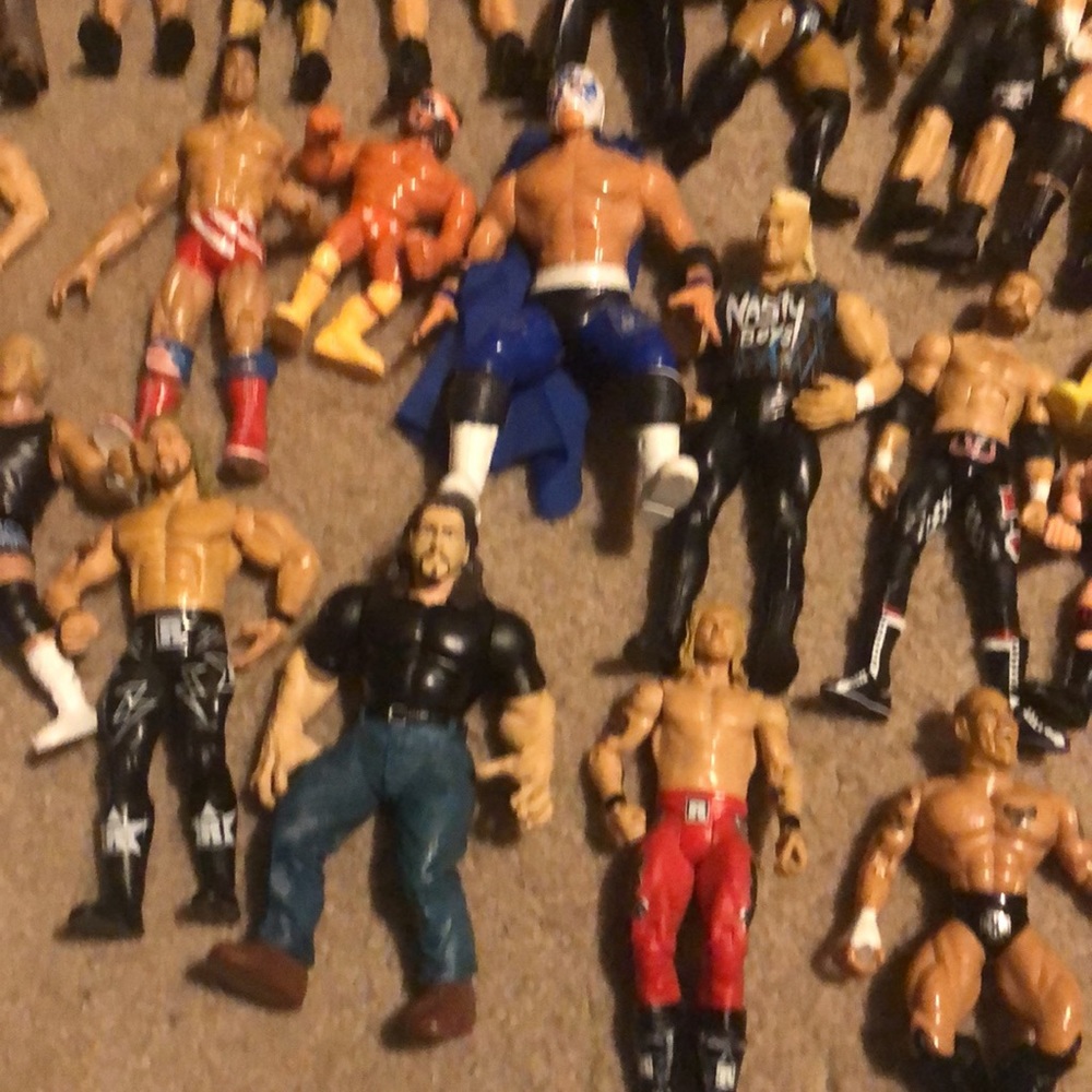 WWE and WWF action figures - Picture 6 of 16